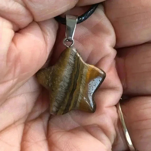 Tiger Eye Star Pendant Leather Necklace NWT - Picture 1 of 3
